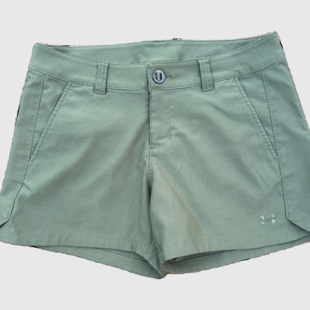 Under Armour Green outdoor Shorts Lightweight Performance